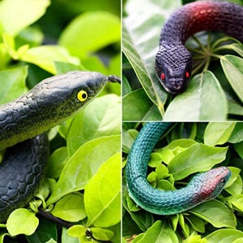 Blulu 3 Pezzi Grandi Serpenti di Gomma Serpenti Finti Realistici Serpente Mamba Nero Giocattoli per Oggetti da Giardino per Tenere Lontani Gli Uccelli Scherzi Decorazioni di Halloween